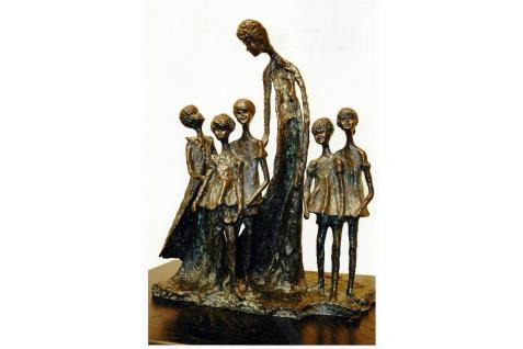 The Mother And 5 Children